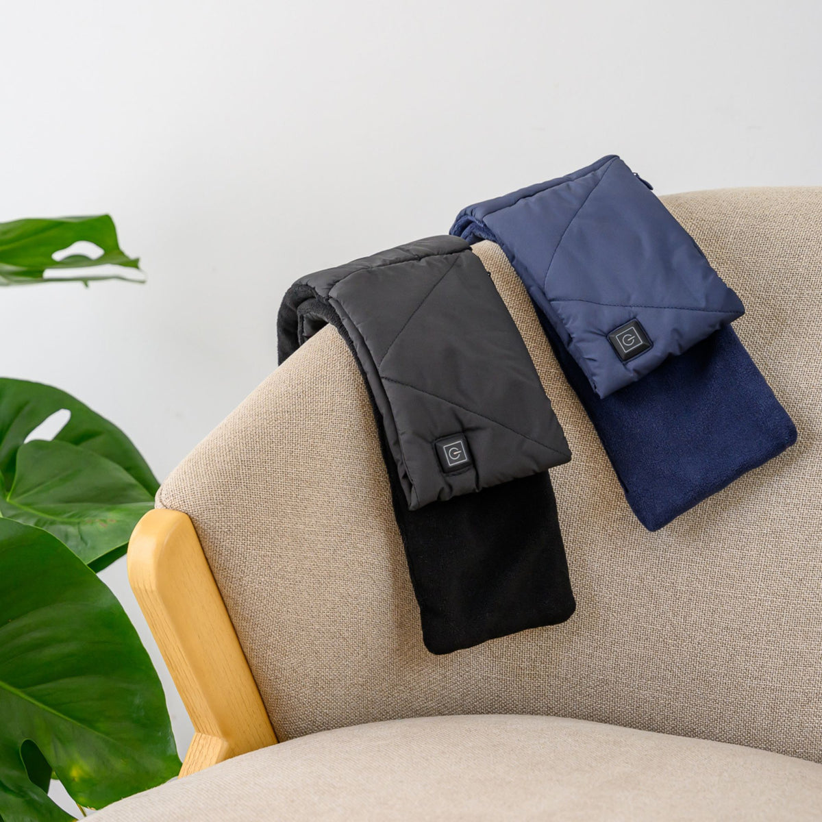 Cordless Heat on the Go Puffer Scarf Black