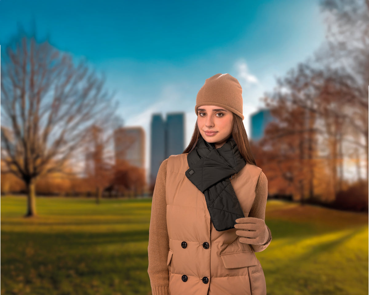Cordless Heat on the Go Puffer Scarf Black
