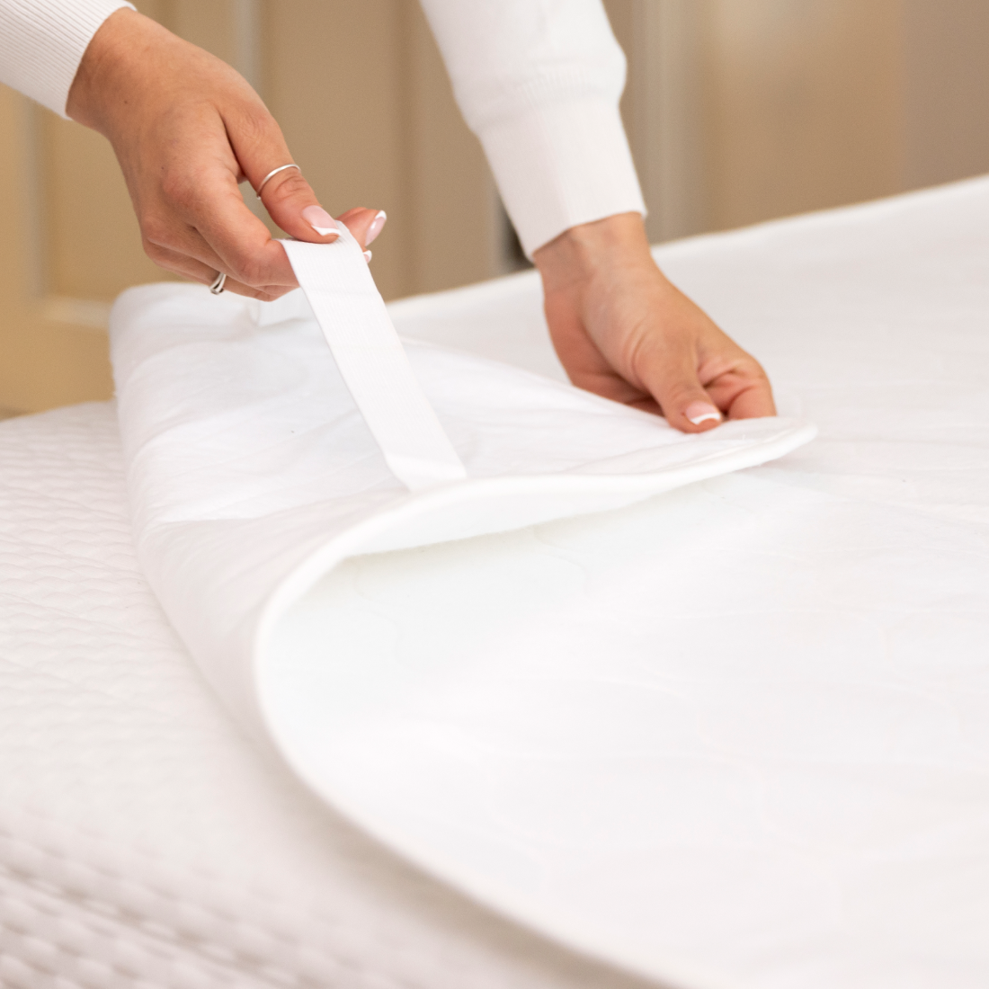 Sleep Tight Deluxe Fleecy Mattress Warmer - Single with Single Controller