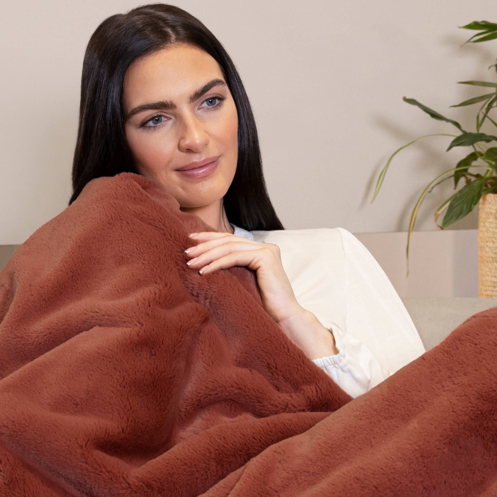 Cosy Up Silky Soft Faux Fur Warming Throw Terracotta