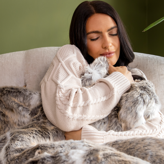 Hygge Luxury Faux Fur Warming Throw Alaskan Husky Print