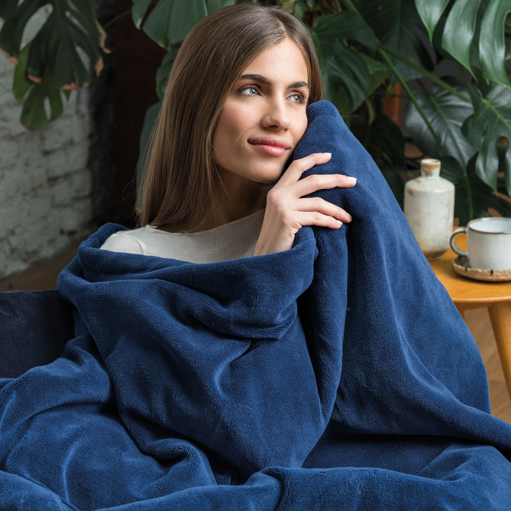 Snuggle Up Electric Warming Throw - Navy